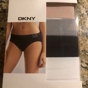 DKNY 4 pack of Bikini Panties